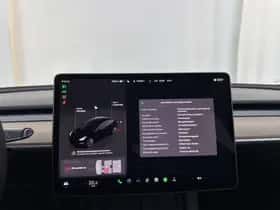Tesla Model 3 (2023) thumbnail 24