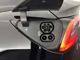 Tesla Model 3 (2023) thumbnail 28