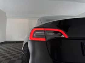 Tesla Model 3 (2023) thumbnail 32