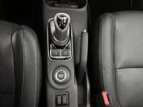 Mitsubishi Outlander (2014) thumbnail 17