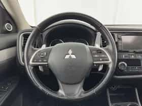 Mitsubishi Outlander (2014) thumbnail 18