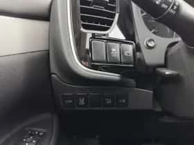 Mitsubishi Outlander (2014) thumbnail 20