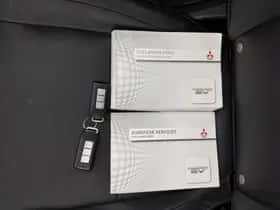 Mitsubishi Outlander (2014) thumbnail 28