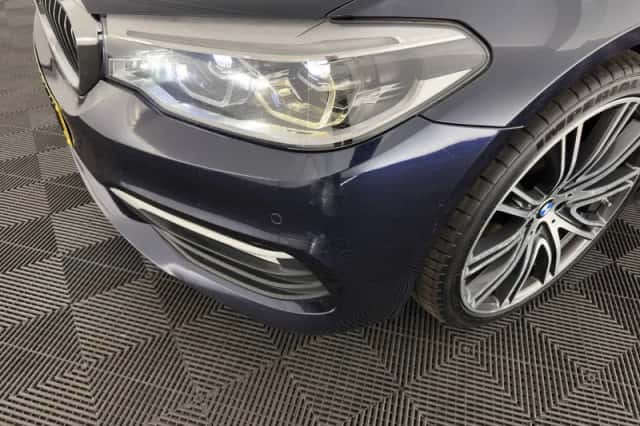 BMW 5-Serie (2018) thumbnail 32
