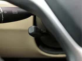 Tesla Model S (2014) thumbnail 19