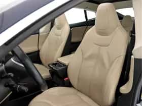Tesla Model S (2014) thumbnail 21