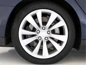 Tesla Model S (2014) thumbnail 26