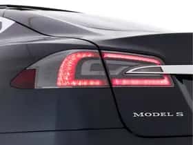 Tesla Model S (2014) thumbnail 28