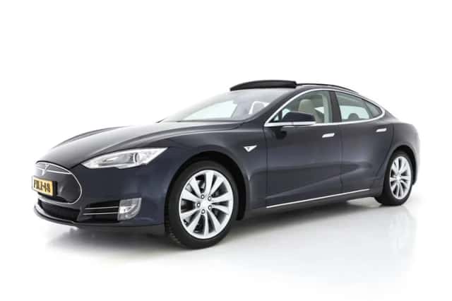 Tesla Model S (2014) thumbnail 4