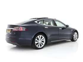Tesla Model S (2014) thumbnail 7