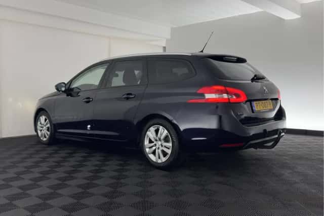 Peugeot 308 (2017) thumbnail 5