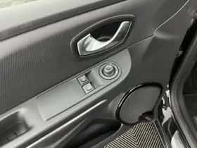 Renault Clio (2016) thumbnail 22