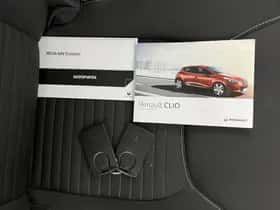Renault Clio (2016) thumbnail 27