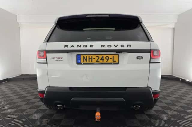 Land Rover Range Rover Sport (2016) thumbnail 6