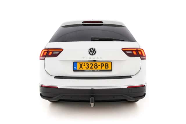 Volkswagen Tiguan (2024) thumbnail 6