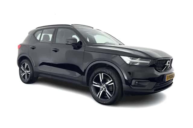 Volvo XC40 (2018) thumbnail 1