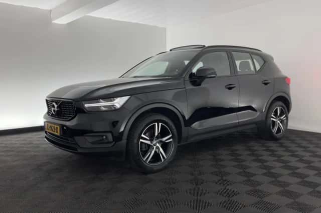 Volvo XC40 (2018) thumbnail 4
