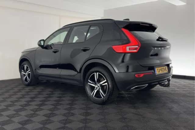 Volvo XC40 (2018) thumbnail 5