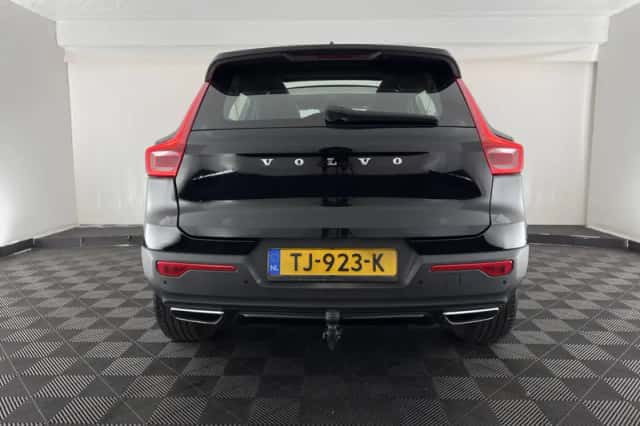 Volvo XC40 (2018) thumbnail 6