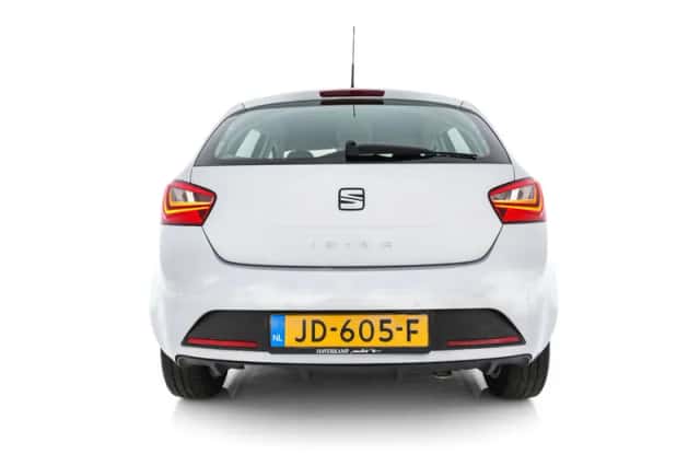 SEAT Ibiza (2015) thumbnail 6