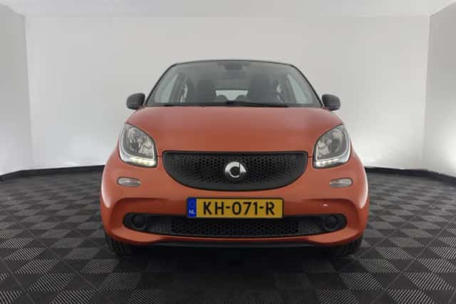 Smart Forfour (2016) thumbnail 3