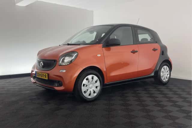 Smart Forfour (2016) thumbnail 4