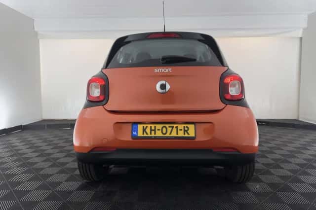 Smart Forfour (2016) thumbnail 6