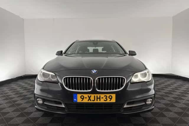 BMW 5-Serie (2014) thumbnail 2