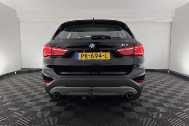 BMW X1 (2017) thumbnail 6