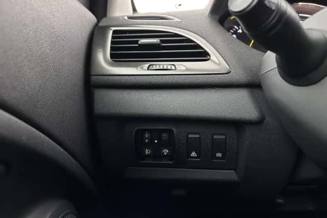 Renault Mégane (2013) thumbnail 19