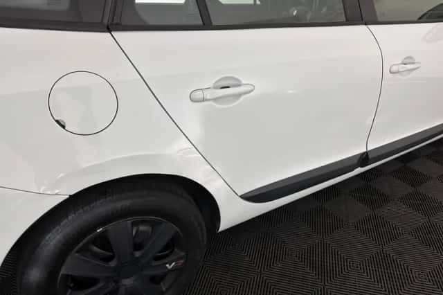 Renault Mégane (2013) thumbnail 27