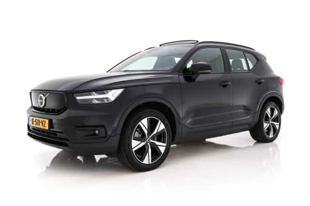 Volvo XC40 (2021) thumbnail 4