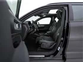 Volvo XC40 (2021) thumbnail 9