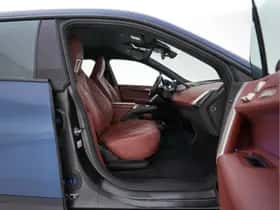 BMW iX (2021) thumbnail 13