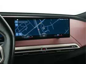 BMW iX (2021) thumbnail 16