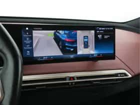 BMW iX (2021) thumbnail 18
