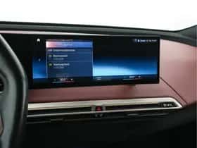 BMW iX (2021) thumbnail 24