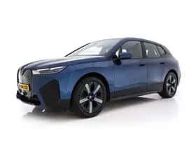 BMW iX (2021) thumbnail 4