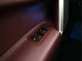 BMW iX (2021) thumbnail 33