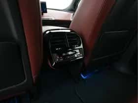 BMW iX (2021) thumbnail 36