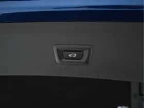 BMW iX (2021) thumbnail 38