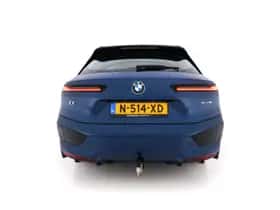BMW iX (2021) thumbnail 6