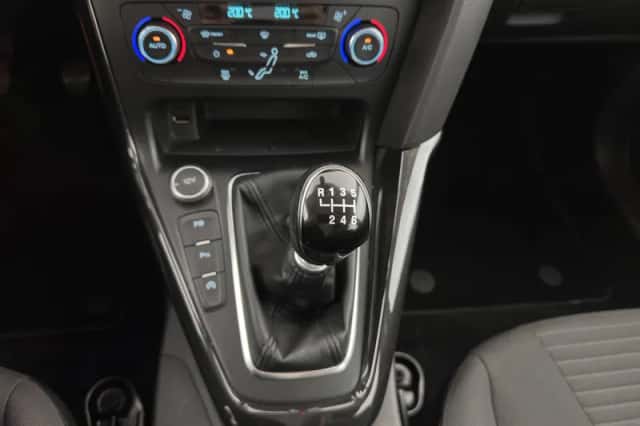 Ford Focus (2017) thumbnail 17
