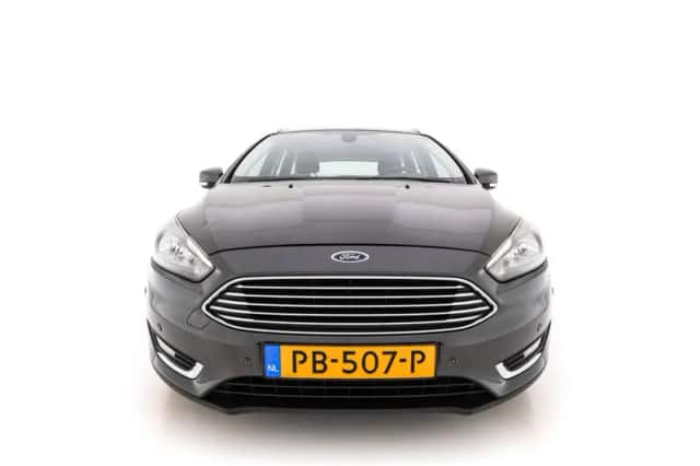 Ford Focus (2017) thumbnail 3