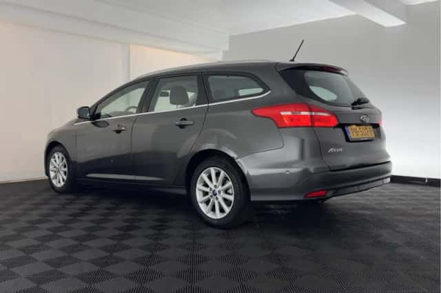Ford Focus (2017) thumbnail 5