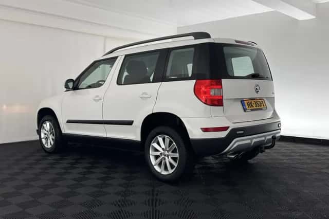 Škoda Yeti (2015) thumbnail 5