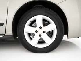 Peugeot 3008 (2013) thumbnail 27