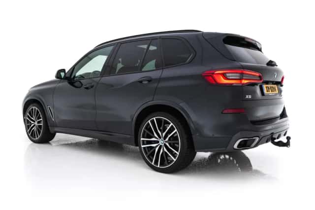 BMW X5 (2019) thumbnail 5