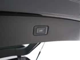 Audi Q7 (2021) thumbnail 30