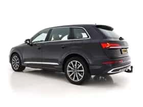 Audi Q7 (2021) thumbnail 5